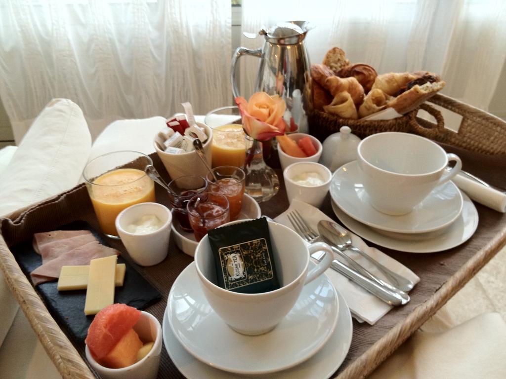 La Marine De Loire Hotel & Spa Монтзоро Экстерьер фото